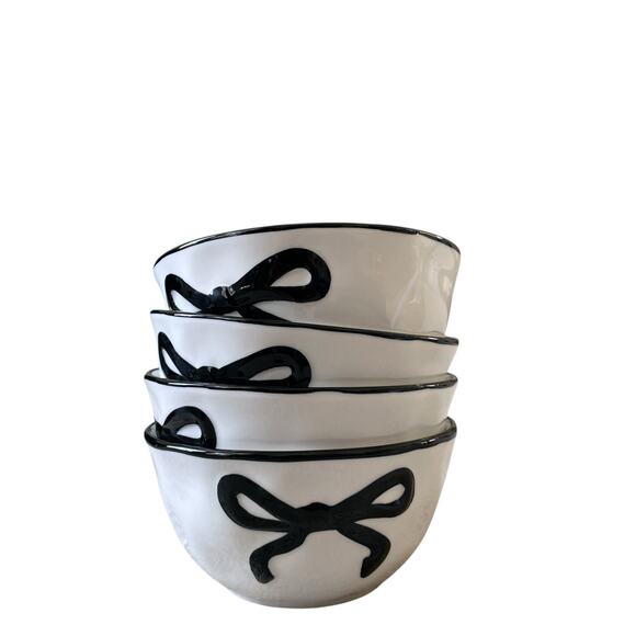 Hand Painted Coquette Black Bow Salad Bowls 6.25in White Ceramic Set of 4 NEW - Picture 9 of 15